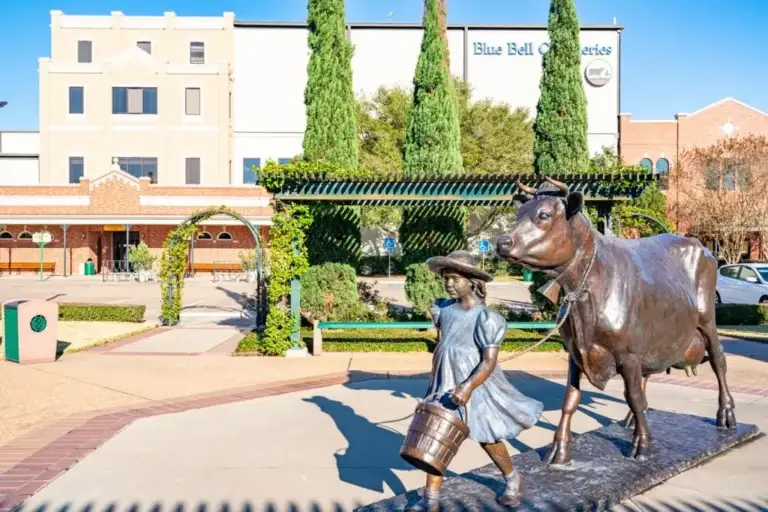 blue bell ice cream factory texas 768x512