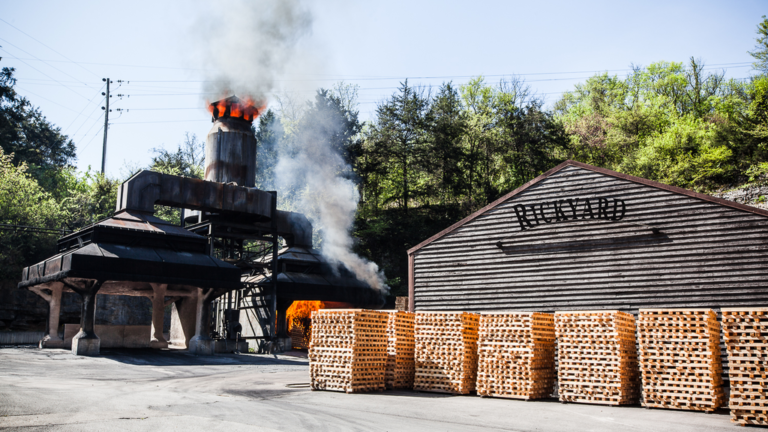 jack daniels distillery tour 768x432