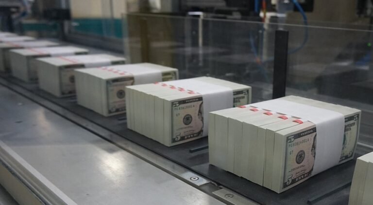 bureau of engraving money factoryt tour 768x422