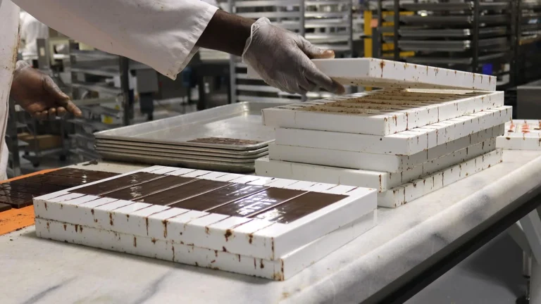 chocolate factory tour st lois 768x432