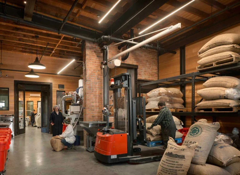 dandelion chocolate inside tour 768x562