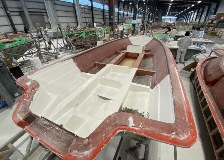 maverick boat company pathfindr factory tour 768x550