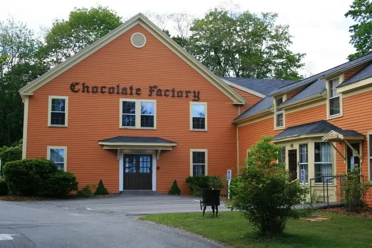 Factory Tours in Maine 10 wilburs chocolate factory tour