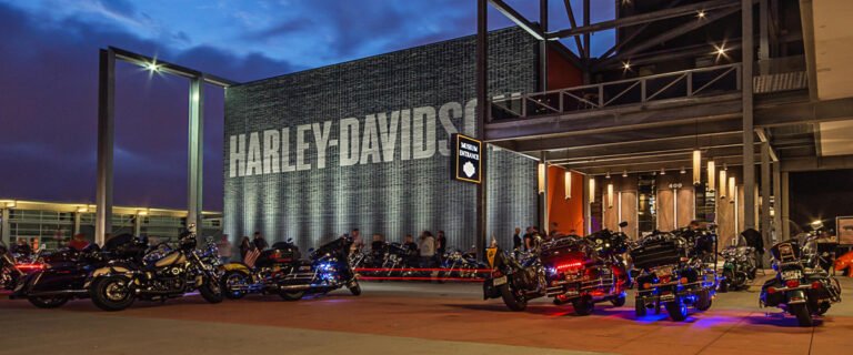 harley davidson museum tour 768x320