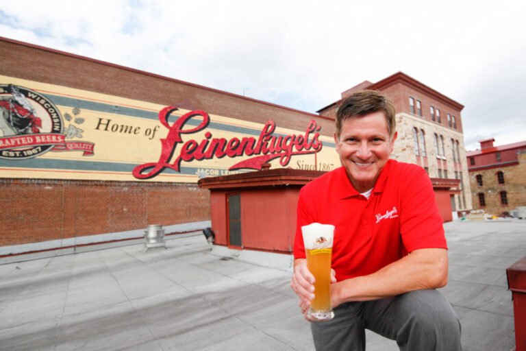 jacob leinenkugel brewing co tour 768x512