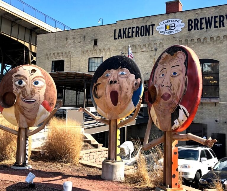 lakefront brewery milwaukee 768x644