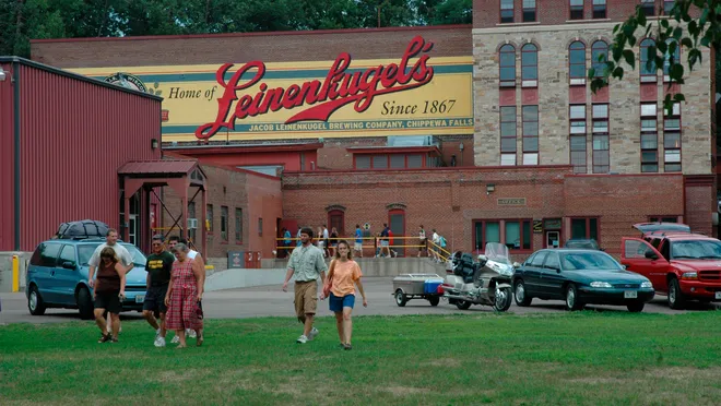 leinenkugel brewing co tour