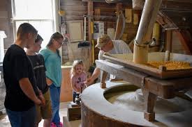 the old mill tour pigeon forge tn