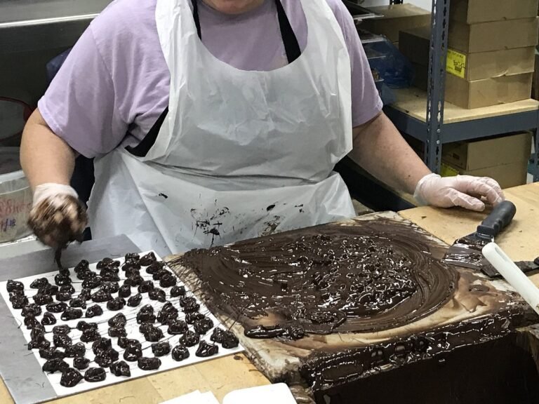 tour gilbert chocolates factory 768x576