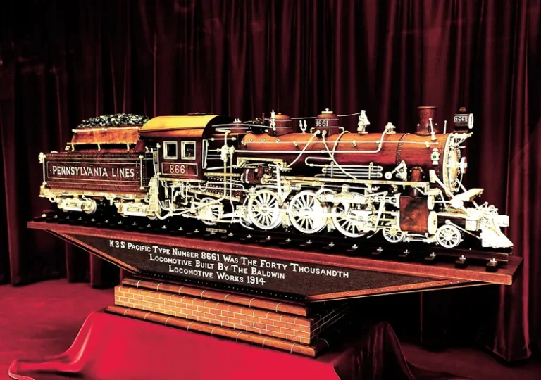 warther carvings museum tour 768x540