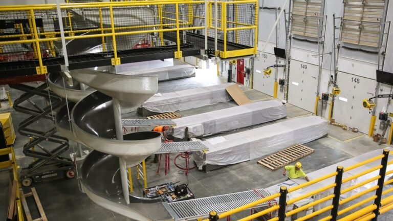 CLT4 Amazon Fulfillment Center tour 768x432