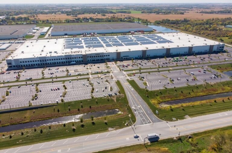 MDW7 Amazon Fulfillment Center building 768x507