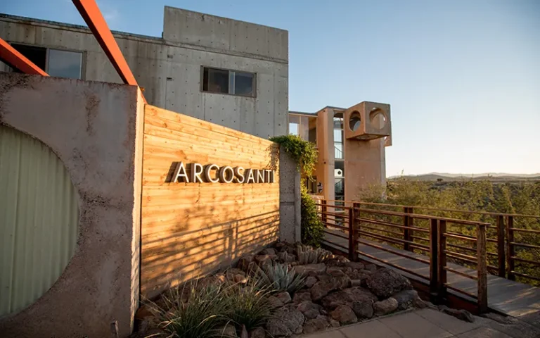 arcosanti architectural tour 768x480