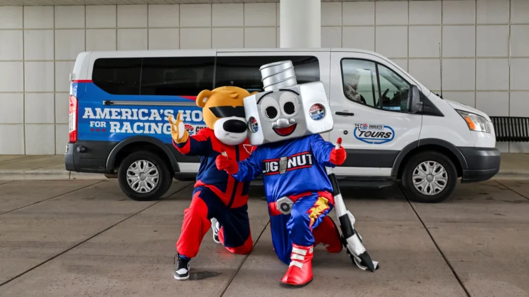 charlotte motor speedway tour 768x431
