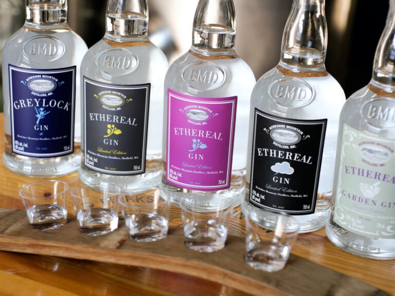 craft distillery tour berkshire mountains 768x576