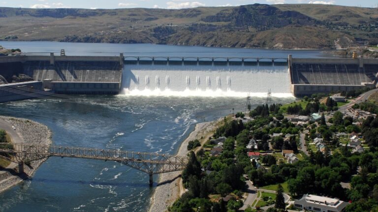 grand coulee dam visit 768x432