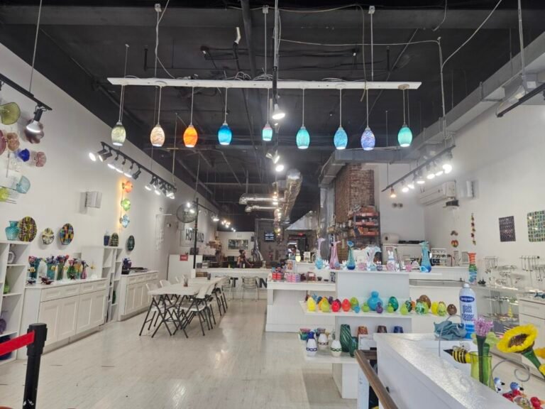 hot sand glass blower shop 768x576