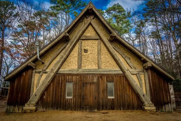 jamestown glasshouse glassblowing tour 768x512