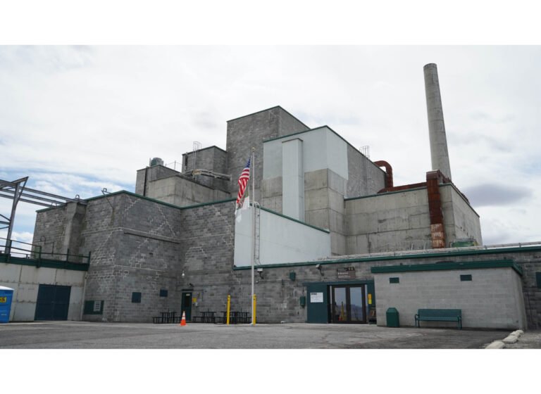 manhattan project hanford b reactor visi 768x560