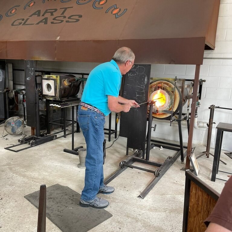 mcfadden art glass demo 768x768