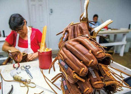 nokona baseball glove factory
