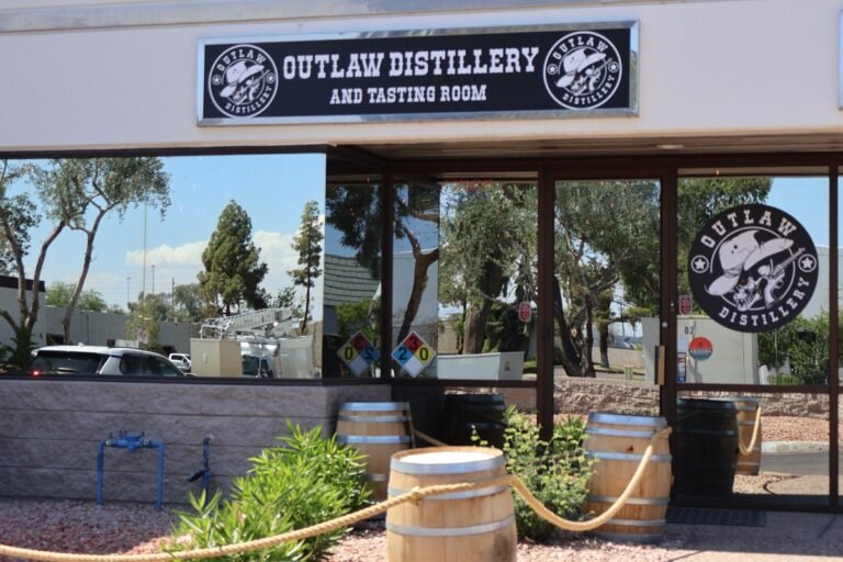 outlaw distillery tour 768x512