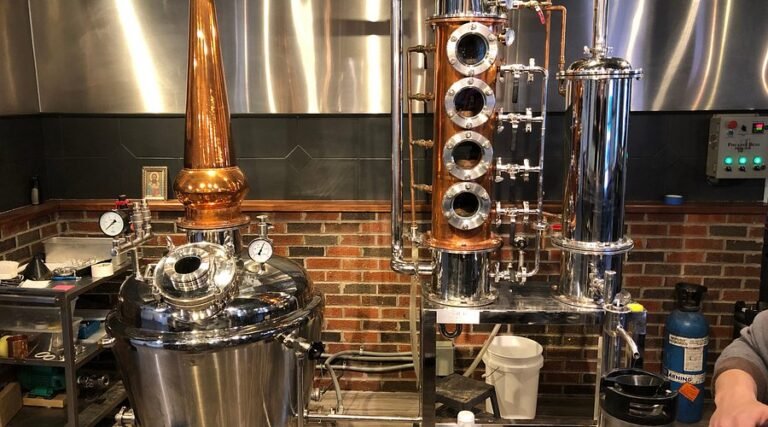 pinckney bend distillery visit 768x427