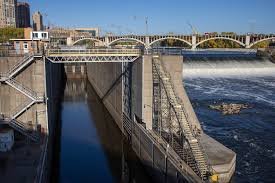 st anthony falls lock dam tour