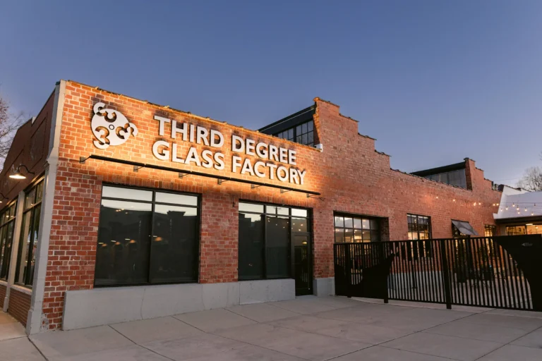 third degree glass factory tour 768x512