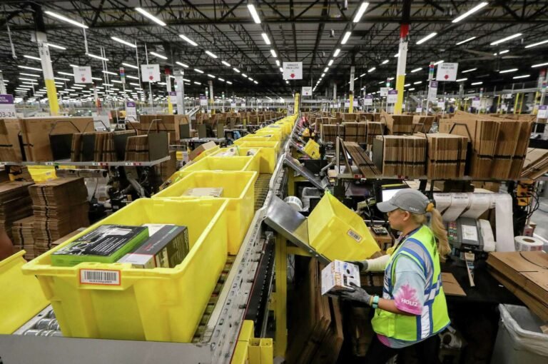 tour HOU2 Amazon Fulfillment Center houston 768x510