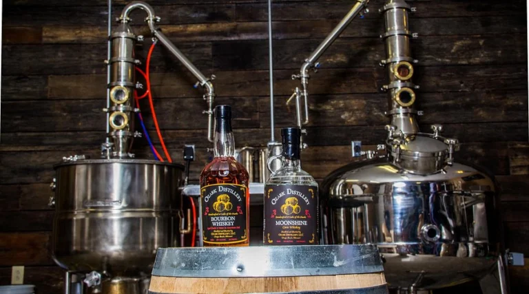 tour ozark distillery 768x427