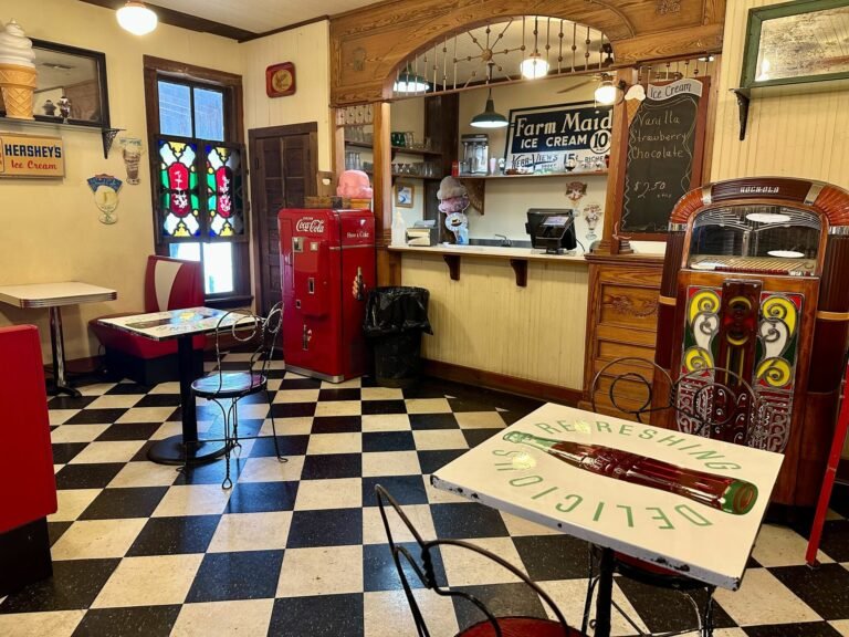 tour the sas shoe factory 768x576