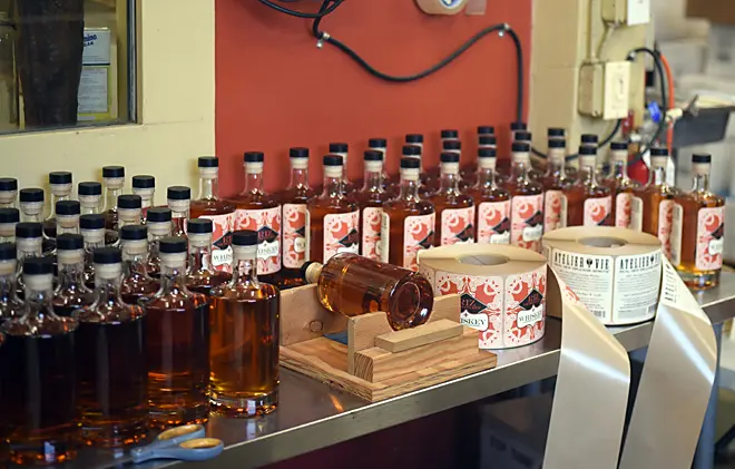 atelier vie distillery tour absinthe