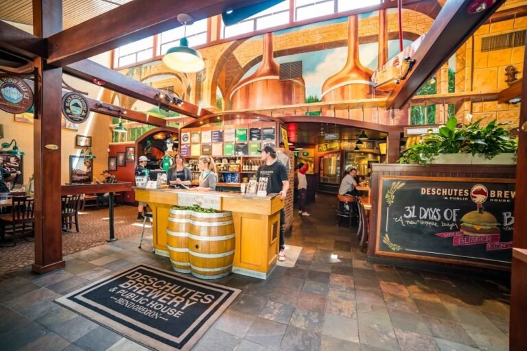 deschutes brewery interio 768x512