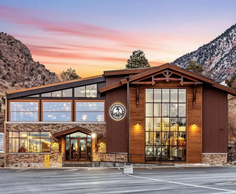 eight settlers distillery tour 768x634