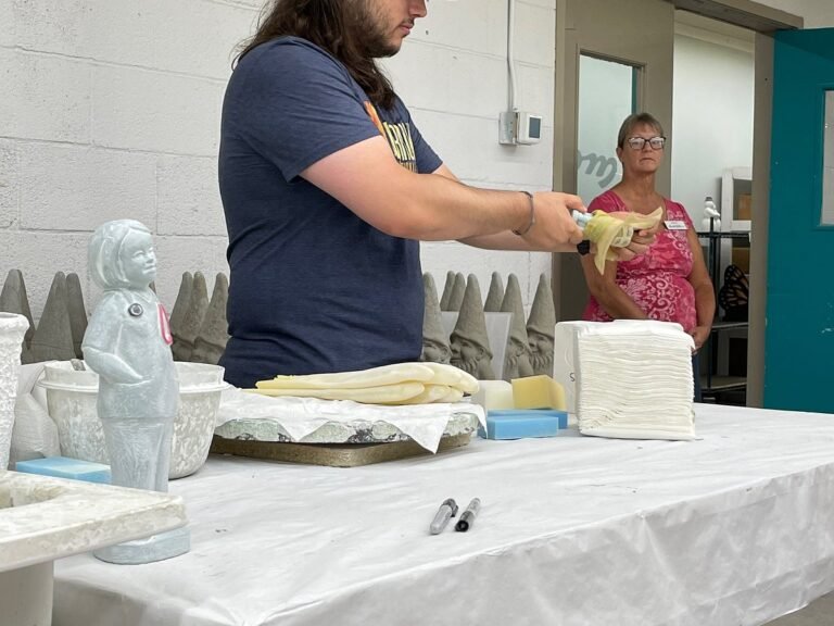 isabel bloom studio tour showroom 768x576