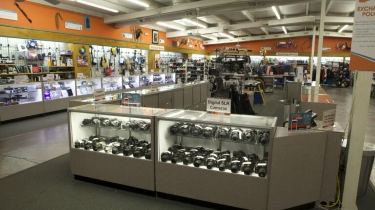 tour unclaimed baggage center 768x431