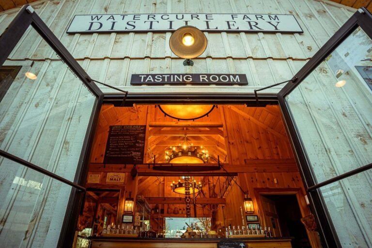 tour watercure farm distillery 768x512