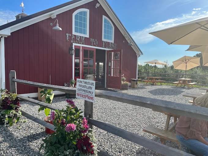 white hills distillery shelton tour