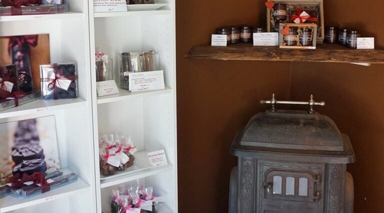 deans sweets chocolate factory tour 768x427