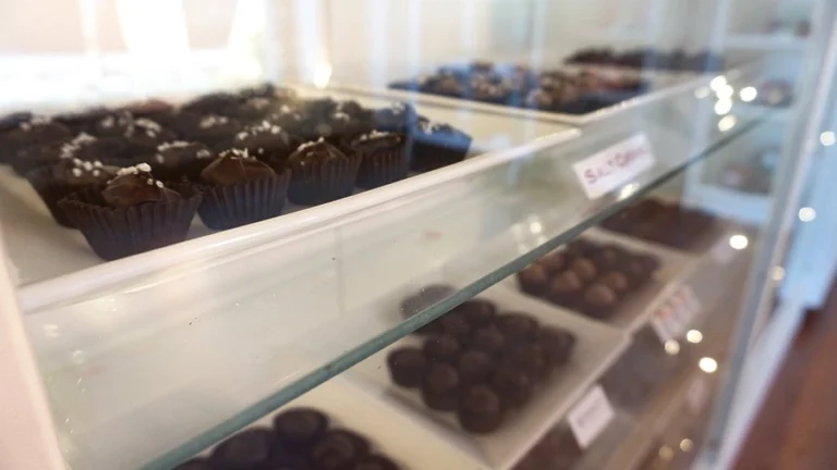 Factory Tours in Maine 5 deans sweets chocolate factory tour portland 768x432