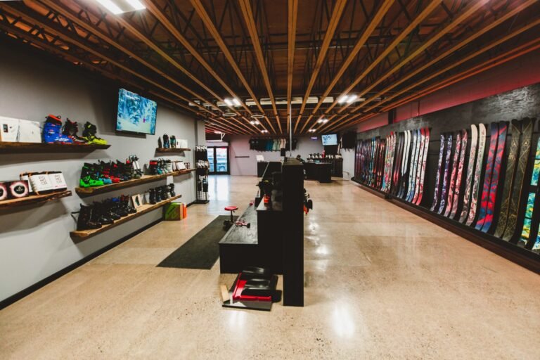 moment factory store 768x512