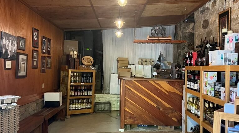 mount bethel winery store 768x427