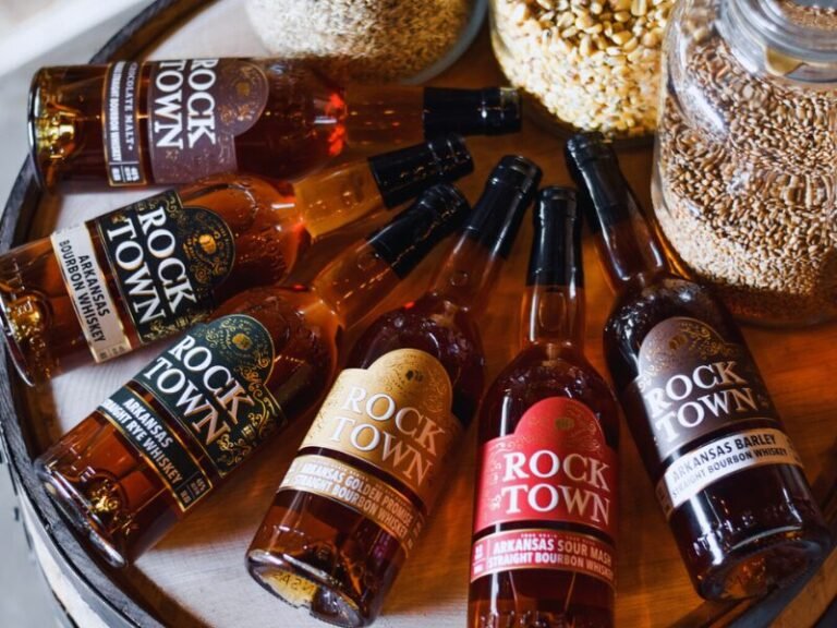 rock town distillery drinks 768x576