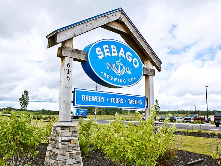 Factory Tours in Maine 19 sebago brewing company tour maine 768x576