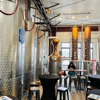 tour mississippi river distilling co