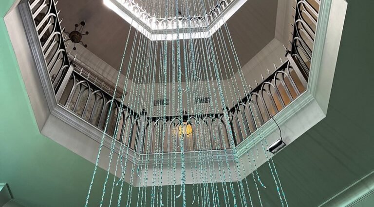 turquoise museum tour 768x427