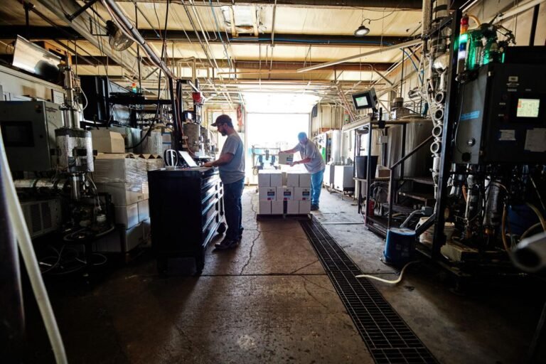 wahoo distillery tour 768x512