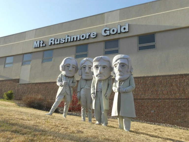 tour mt rushmore black hills gold factory 768x576